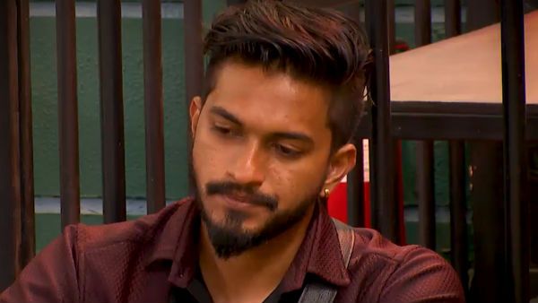 “கட்டி பிடிச்சு உருண்டியே”.. அபியை கேவலமாக பேசிய வனிதா.. தர்ஷன் சொல்லியும் கண்ணியம் தவறாத முகென்!