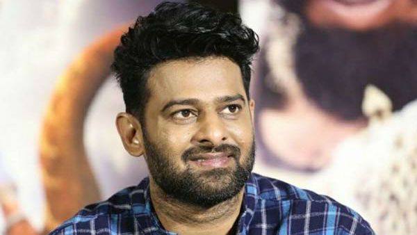 தெரியாமல் உளறிய பிரபாஸ்: கண்டமேனிக்கு கலாய்த்த நெட்டிசன்கள்