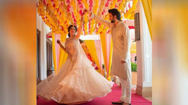 திருமணமான கையோடு பிரச்சனை?: கணவரை இன்ஸ்டாவில் ஃபாலோ செய்வதை நிறுத்திய நடிகை