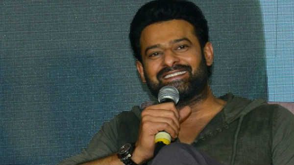 பெண் அரசியல்வாதியுடன் சேர்த்து வைத்து பேசியது தான் எரிச்சலாக இருந்தது: பிரபாஸ்