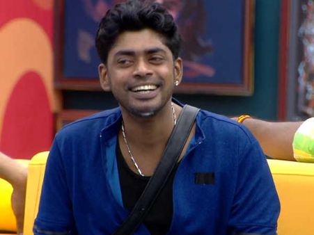 “சாக்கடை... எல்லா பிரச்சினையும் இந்த 3 சகுனிகளால தான்” நெட்டிசன்கள் யாரை வச்சு செய்றாங்கனு புரியுதா?