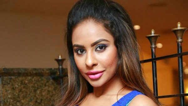 “கேமரா முன் போர்வைக்குள் செக்ஸ் வைத்து கொள்ள ஓகேவா?”.. பிக் பாஸ் மீது பிரபல நடிகை சர்ச்சை புகார்!