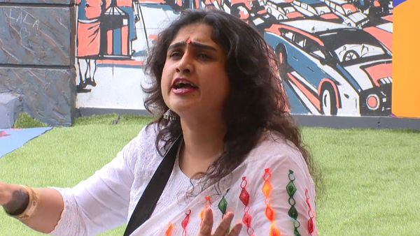 கஸ்தூரிகிட்ட சொன்னதை செஞ்சிட்டார் வனிதா.. மிஷன் லாஸ்லியா சக்சஸ்.. இந்தா முகமூடி கிழிஞ்சிடுச்சில்ல!