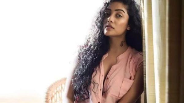 எங்க டாட்டூ வரையறதுனு ஒரு எல்லை இல்லையா.. அந்தரங்க இடத்தில் டாட்டூ வரைந்த பிக்பாஸ் பிரபலம்!