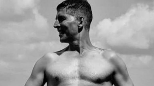 நீங்க நீங்களா இருங்க பாஸ்.. சட்டையைக் கழற்றி விட்டு தத்துவம் சொன்ன குமாரு!