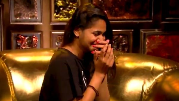 கையை ஆட்டாம பேசுங்க.. லாஸ்லியாவை அசிங்கப்படுத்திய பிக்பாஸ்!