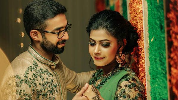 எனக்கு கல்யாணம்.. ஒரே வரியில் சொன்ன நடிகை.. நிச்சயதார்த்த போட்டோக்கள் வைரல்!