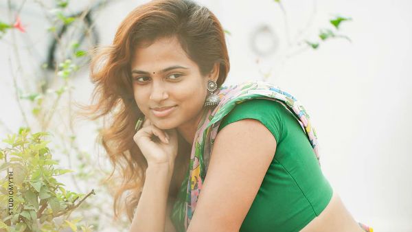 சும்மா இருக்குறவங்களையும் உசுப்பேத்தி.. இப்படி சுண்டி இழுத்துட்டாரே ரம்யா பாண்டியன்!