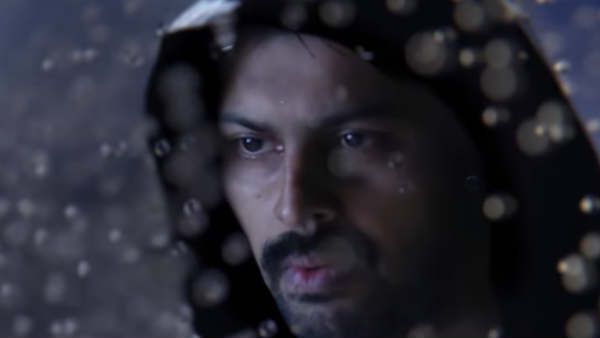 மிருகா ட்ரைலரே அசத்தல் : ஸ்ரீகாந்த் ராய் லட்சுமி ஜோடியா புலியோடு மோதப்போறாங்க