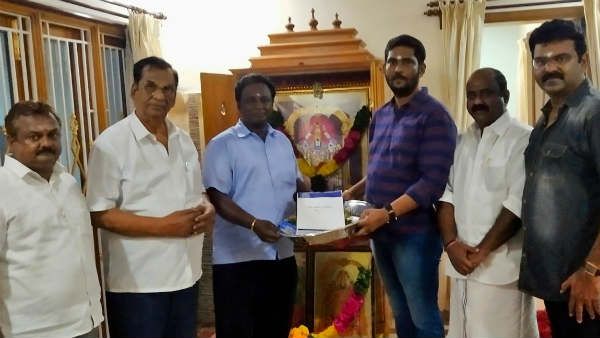 சிம்புவுக்கு பதில் புளூசட்டை மாறன்.. டக்கென ஷூட்டிங்கை ஆரம்பித்த தயாரிப்பாளர் சுரேஷ்காமாட்சி!