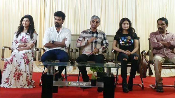 என்ன கொடுமை கோமளா இது.. விஜய் அப்பாவின் 