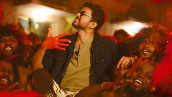 இணையத்தில் லீக்கான பிகில் படத்தின் டீசர்.. விஜய் ஃபேன்ஸ் வெறித்தனம்!