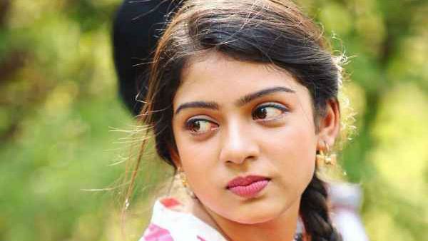 பிகில் வர்ஷா போலாம்மா கர்ப்பம் - சமூக வலைதளங்களில் வைரலாகும் மீம்ஸ்