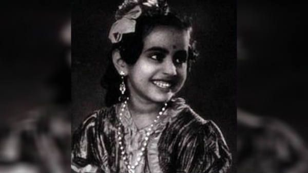 பழம்பெரும் நடிகை பேபி சரோஜா காலமானார்.. தடுக்கி விழுந்தா நம்மூர்ல ஒரு சரோஜா கிடைக்க இவர்தான் காரணம்!