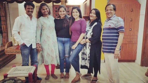 மதுமிதாவை தொடர்ந்து மேலும் ஒரு பிக்பாஸ் பிரபலத்தை சந்தித்த சேரன்.. தீயாய் பரவும் போட்டோஸ்!