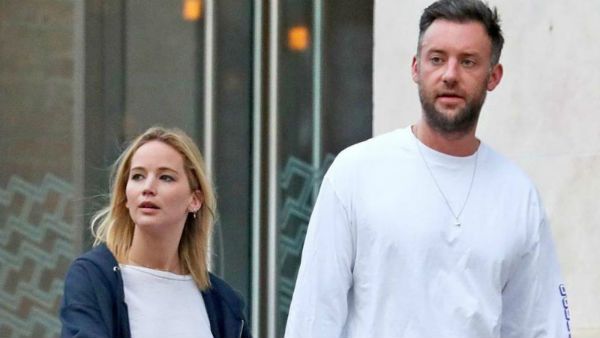 ரோட் தீவில் சுற்றமும் நட்பும் சூழ காதலரை மணந்த ஹாலிவுட் நடிகை! கிசுகிசுக்களுக்கு முற்றுப்புள்ளி!