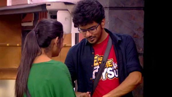 ட்ரென்ட்டாகும் கவிலியா ஹேஷ்டேக்.. திக்குமுக்காடும் டிவிட்டர்! #PeoplesFavouriteKaviliya