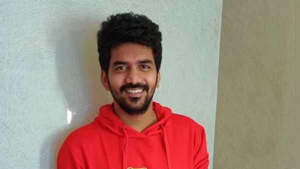 ப்ளீஸ் புரோ.. லாஸ் கூட சேர்ந்து ஒரு செல்பி போடுங்க.. கவினை நச்சரிக்கும் ஃபேன்ஸ்!