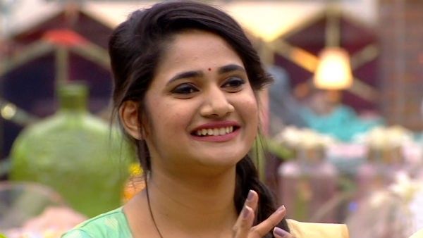 எப்போது திருமணம்? லாஸ்லியா சொன்ன பரபரப்பு பதில்.. குஷியில் ஆர்மியினர்!