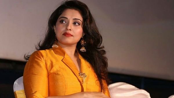 பெண்களின் பாதுகாப்பு முக்கியம்- சிசிடிவிக்காக ஆடைகளை தானமளித்த மும்தாஜ்