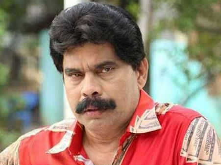 கின்னஸ் சாதனை இயக்குநர் பாபுகணேஷ் இயக்கத்தில் பவர் ஸ்டார் நடிக்கும் 370