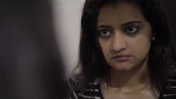 குடும்ப உறவை குழிதோண்டி புதைக்கும் கள்ள உறவை கூறும் தி பெட்டர் ஹாஃப்