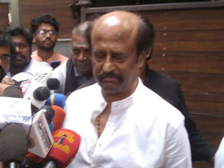 சுஜித் உயிருடன் மீண்டுவர இறைவனை பிரார்த்திக்கிறேன்.. ரஜினிகாந்த் உருக்கம்!