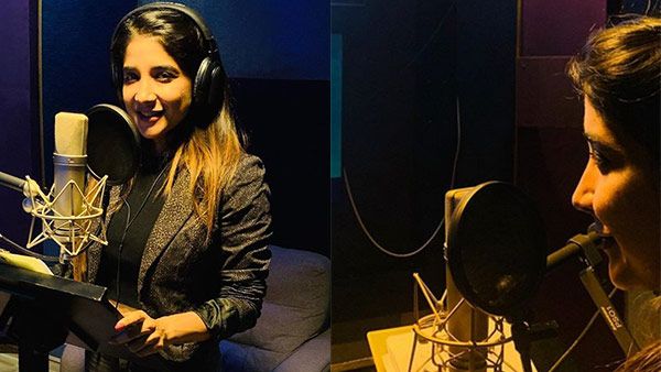 ஆக்ஷன் பட டப்பிங்கில் பிஸியான சாக்ஷி அகர்வால்