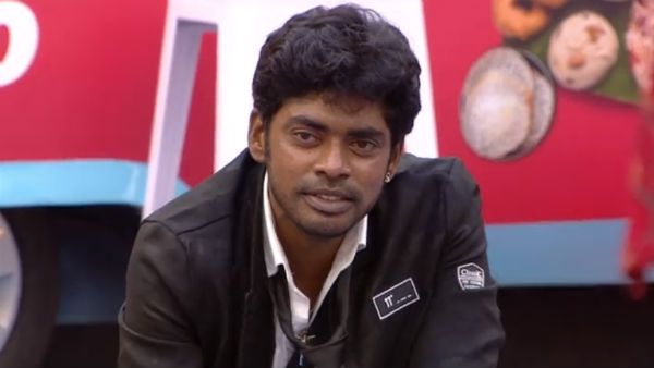 திரும்பவும் கதவை திறந்து வைத்துக் கொண்டு ‘சூச்சூ’.. போட்டோ போட்டு சாண்டியை அசிங்கப்படுத்திய கவின்!