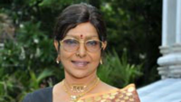 பிரபல நடிகை மறந்த சம்பள பாக்கி… 40 ஆண்டுக்கு பிறகு கொடுத்த தயாரிப்பாளர்