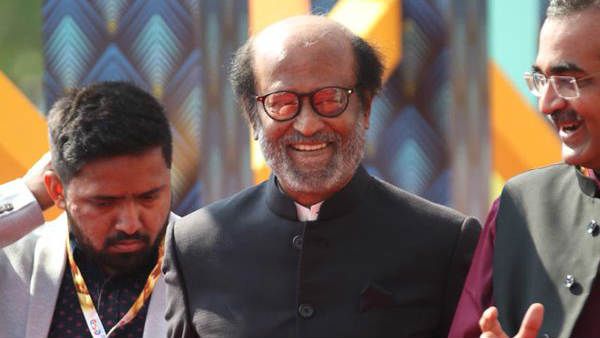 கருப்பு சட்டையில் கலக்கும் ரஜினி.. காரணம் என்னவா இருக்கும்?