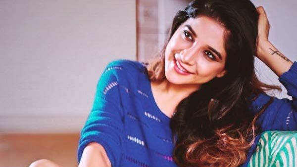 போன் ஒயர் பிஞ்சி ஒரு வாரம் ஆகுது.. கவர்ச்சி போட்டோவை போட்ட நடிகையை வச்சு செய்யும் நெட்டிசன்ஸ்!