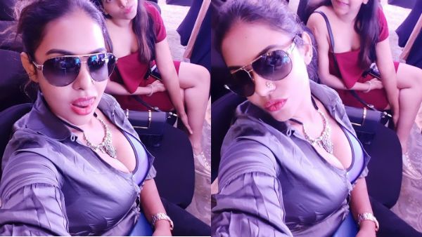 கிஸ் வேணுமா.. நான் அப்படி சொல்ல மாட்டேன்.. கைகளை பிசைந்து வெட்கப்பட்ட ஸ்ரீரெட்டி! வைரல் வீடியோ!