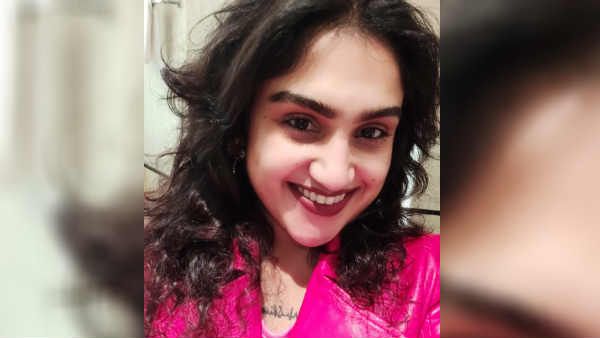 புதிய சேனல் துவங்கும் வனிதா.. இலங்கைக்கு பயணம்.. கவின், லாஸ்லியாவை பேட்டி எடுக்க ரசிகர்கள் கோரிக்கை