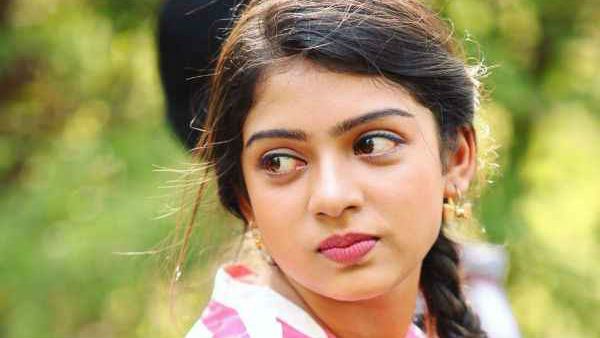 வசந்த காலம் வீசுகிறது வர்ஷாவின் சினிமா வாழ்க்கையில் ,வெற்றி பெற வாழ்த்துவோம்