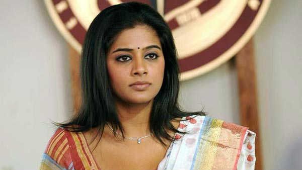 தலைவி.. சசிகலாவாக நடிக்கும் பிரபல நடிகை.. செட்டே ஆகாதே.. இப்போதே புலம்ப ஆரம்பித்த நெட்டிசன்கள்!