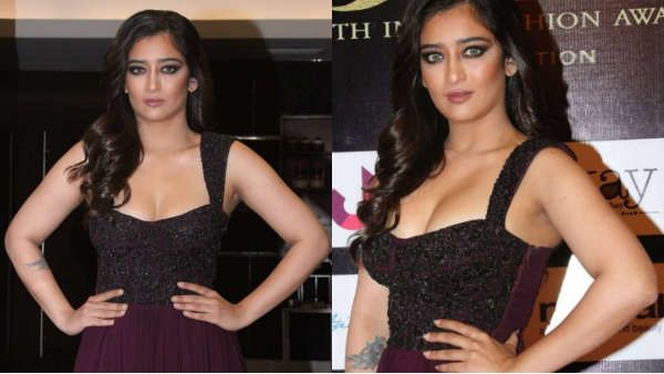 பேஷன் விழாவில் கவர்ச்சிகரமாக கலக்கிய அக்ஷரா ஹாசன்