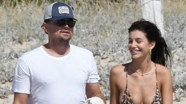 இந்த காதலியையாவது கல்யாணம் பண்ணிக்கணுமே... ஹீரோ அம்மா ஆசை