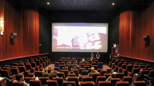 உச்ச நடிகர்களின் படங்கள் போண்டியானால் அவர்கள்தான் நஷ்டஈடு தரனும்.. தியேட்டர் உரிமையாளர்கள் அதிரடி!