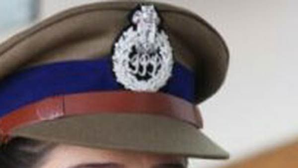 இதுதான் அந்தப் படத்துக் கதைன்னு கோலிவுட்ல அரசல் புரசலா சொல்றாங்களே... நெசமாவா?