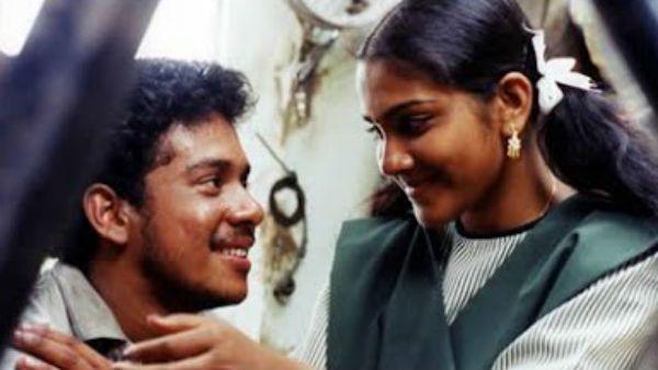 15 ஆண்டுகளைக் கடந்த காதல்… அதே பசுமையான நினைவுகளுடன்...!