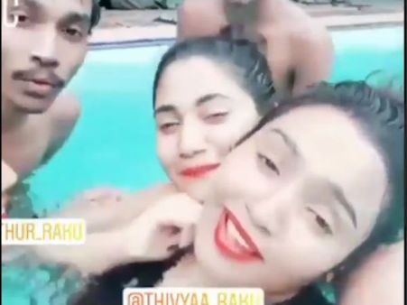 ஆண் நண்பர்களுடன் சேர்ந்து நீச்சல் குளத்தில் செம ஆட்டம் போட்ட லாஸ்லியா.. வைரலாகும் வீடியோ!