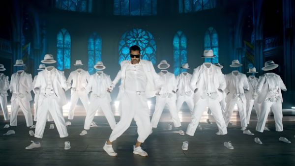 மாஸ்டர் கிழி.. கிழி.. கிழி.. பிரபுதேவாவின் புதிய முக்காபுலாவை பாராட்டிய தளபதி 64 நடிகர்!