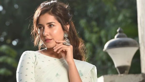 அட இந்த பிரபல நடிகைக்கு இப்டி ஒரு நிலைமையா.. மூட்டை முடிச்சைக் கட்டிக்கிட்டு மும்பைக்கு ஓடிட்டாராமே