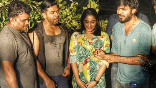 அருண் விஜய்யுடன் கேக் வெட்டி பிறந்த நாளை கொண்டாடிய ரெஜினா கசாண்ட்ரா!