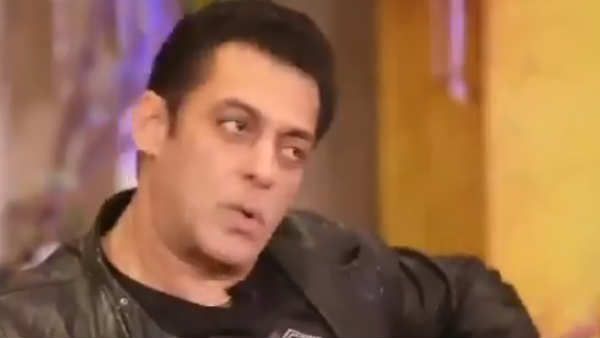 வாவ்... செம.. டொக் டொக்.. அஜித்தை இமிட்டேட் செய்த சல்மான் கான்.. வைரலாகும் வீடியோ!