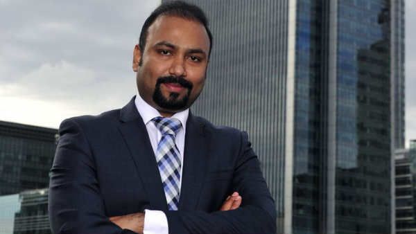 சுபாஸ்கரனின் வாழ்க்கையை படமாக்க தயாராகும் முன்னணி இயக்குனர்கள்