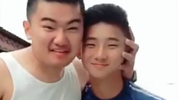 அடங்கொக்கா மக்கா! தமிழ்பட காமெடி சைனா வரை போயிருச்சா! ஹேப்பி மோடில் பிரபல நடிகர்.. குவியும் பாராட்டு