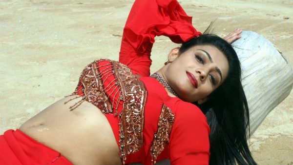 தனிப்பட்ட விருப்பங்களுக்கு என்னை அவர் பயன்படுத்திக்கொண்டார்... பிரபல ஹீரோயின் பகீர் புகார்