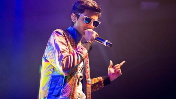 தர்பார் படத்துக்கு வெளிநாட்டு இசைக் கலைஞர்களை பயன்படுத்துவதா? அனிருத்துக்கு எதிராக நடவடிக்கை